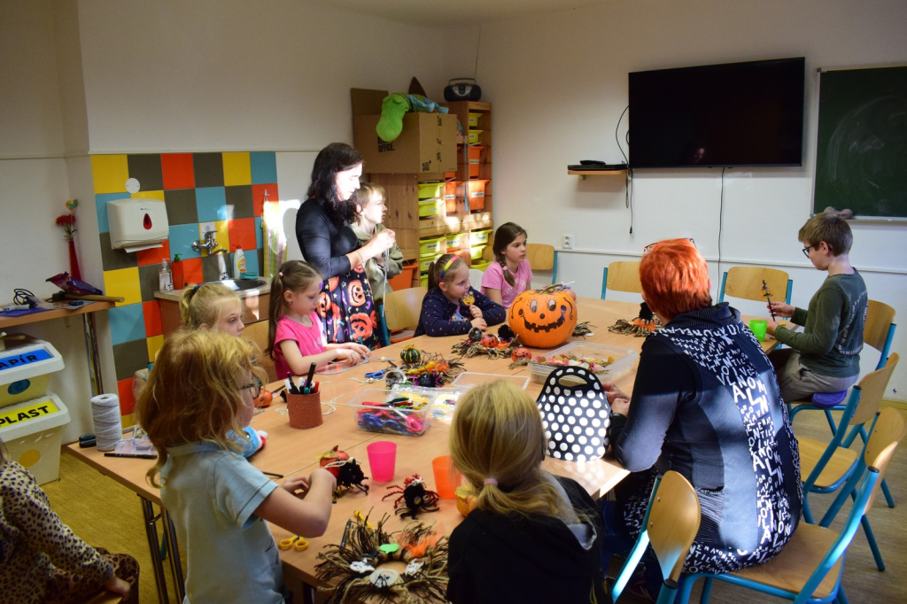 HALLOWEENSKÉ VYRÁBĚNÍ